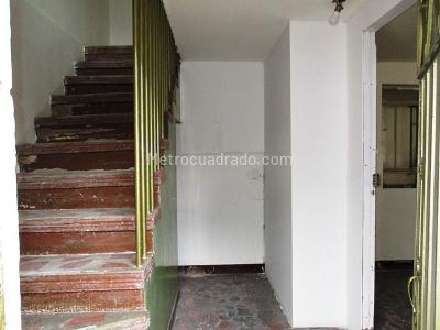 Casa de 5 alcobas en venta en Las Guacamayas, Bogotá, 137 m² · foto 2 de 20