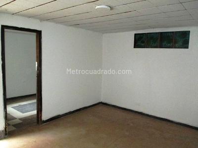 Casa de 5 alcobas en venta en Las Guacamayas, Bogotá, 137 m² · foto 9 de 20