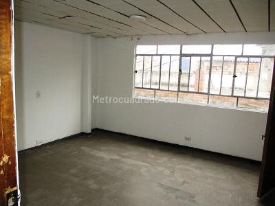 Casa de 5 alcobas en venta en Las Guacamayas, Bogotá, 137 m² · foto 10 de 20