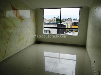 Apartamento de 3 alcobas en venta en Villas De Granada Et I, Bogotá, 64 m² · foto 3 de 15