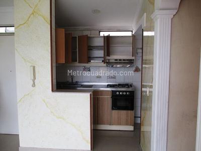 Apartamento de 3 alcobas en venta en Villas De Granada Et I, Bogotá, 64 m² · foto 5 de 15