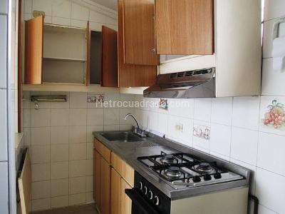 Apartamento de 3 alcobas en venta en Villas De Granada Et I, Bogotá, 64 m² · foto 6 de 15