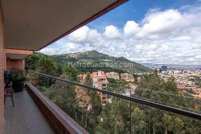 Apartamento de 4 alcobas en venta en Cerros De Los Alpes, Bogotá, 350 m² · foto 3 de 20