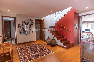 Apartamento de 4 alcobas en venta en Cerros De Los Alpes, Bogotá, 350 m² · foto 14 de 20