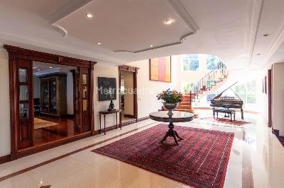 Casa de 4 alcobas en arriendo en Bogotá, 1200 m² · foto 2 de 20