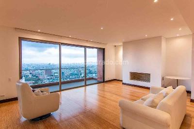 Apartamento de 4 alcobas en arriendo en Cerros De Los Alpes, Bogotá, 307 m² · foto 16 de 20