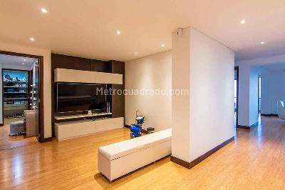 Apartamento de 4 alcobas en arriendo en Cerros De Los Alpes, Bogotá, 307 m² · foto 20 de 20