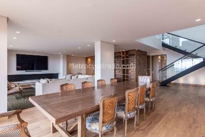 Apartamento de 4 alcobas en venta en Cerros De Los Alpes, Bogotá, 557 m² · foto 4 de 20