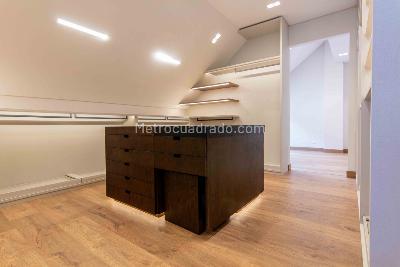 Apartamento de 4 alcobas en venta en Cerros De Los Alpes, Bogotá, 557 m² · foto 14 de 20