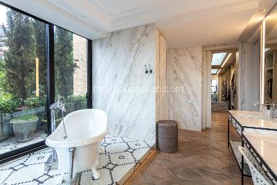 Casa de 4 alcobas en venta en El Retiro, Bogotá, 910 m² · foto 2 de 20