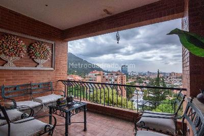 Apartamento de 4 alcobas en arriendo en Santa Barbara Alta, Bogotá, 404 m² · foto 2 de 20
