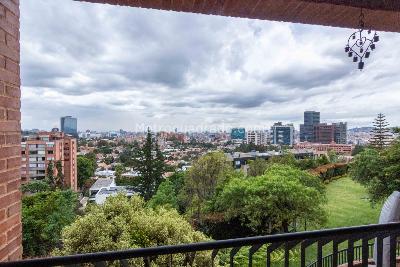 Apartamento de 4 alcobas en arriendo en Santa Barbara Alta, Bogotá, 404 m² · foto 3 de 20