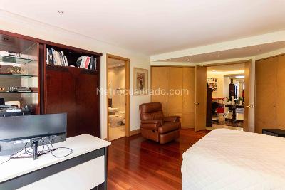 Apartamento de 4 alcobas en arriendo en Santa Barbara Alta, Bogotá, 404 m² · foto 14 de 20