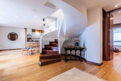 Apartamento de 2 alcobas en venta en Los Rosales, Bogotá, 209 m² · foto 11 de 20