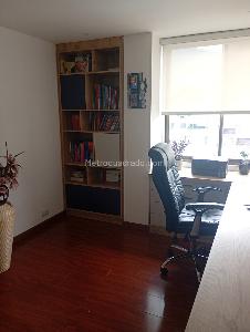 Apartamento de 3 alcobas en venta en Santa Barbara Central, Bogotá, 102 m² · foto 11 de 19