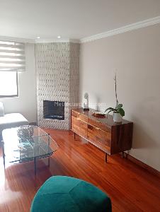 Apartamento de 3 alcobas en venta en Santa Barbara Central, Bogotá, 102 m² · foto 2 de 19