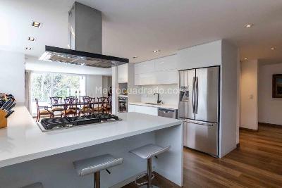 Apartamento de 4 alcobas en arriendo en Chico Norte, Bogotá, 364 m² · foto 10 de 20