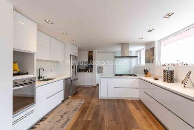 Apartamento de 4 alcobas en arriendo en Chico Norte, Bogotá, 364 m² · foto 9 de 20