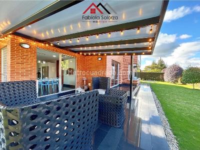 Casa de 4 alcobas en venta en Guaymaral, Bogotá, 1385 m² · foto 13 de 20