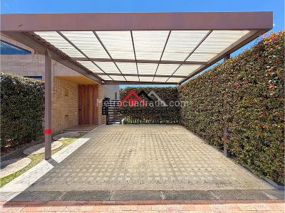 Casa de 3 alcobas en venta en Vereda Llano Grande, Cajicá, 290 m² · foto 2 de 20