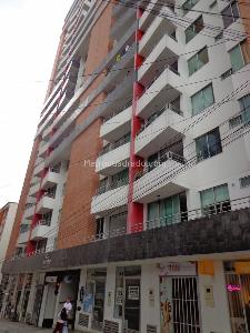 Apartamento de 3 alcobas en venta en Antonia Santos Centro, Bucaramanga, 67 m² · foto 2 de 20