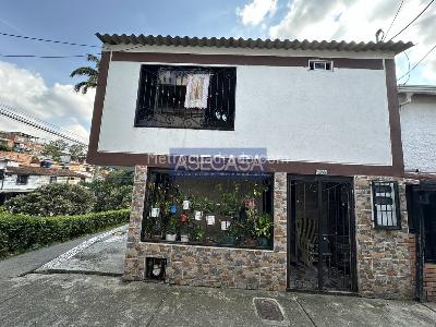 Casa de 3 alcobas en venta en San Bernardo, Floridablanca, 90 m² · foto 5 de 20