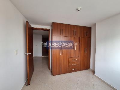 Apartamento de 3 alcobas en venta en Caldas, Floridablanca, 43 m² · foto 10 de 18