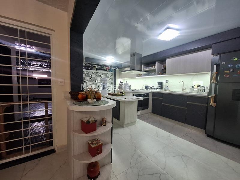 Casa en Venta, Provenza, Bucaramanga – další