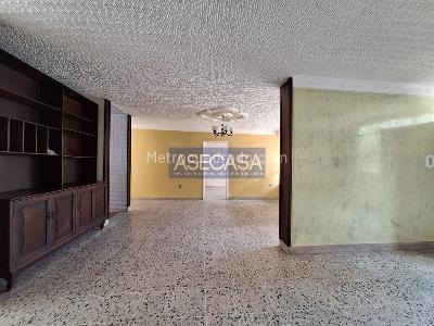 Apartamento de 4 alcobas en venta en Provenza, Bucaramanga, 193 m² · foto 4 de 19