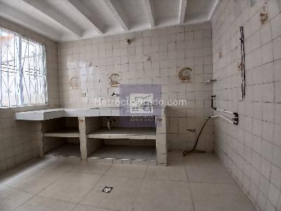 Casa de 4 alcobas en arriendo en Favuis, Floridablanca, 123 m² · foto 4 de 14