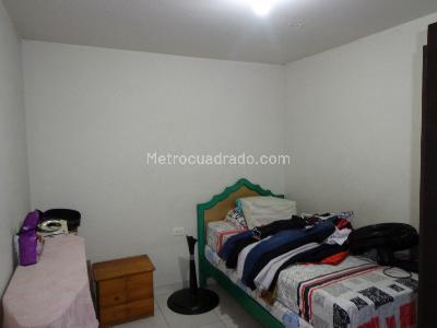 Casa de 5 alcobas en venta en Alvarez, Bucaramanga, 213 m² · foto 11 de 20