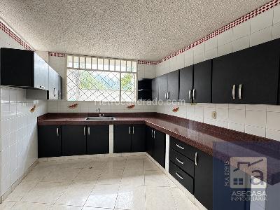 Casa de 5 alcobas en venta en Lagos Del Cacique, Bucaramanga, 350 m² · foto 10 de 20