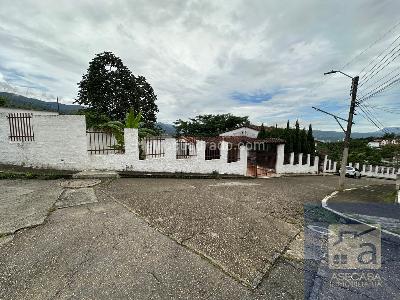 Casa de 5 alcobas en venta en Lagos Del Cacique, Bucaramanga, 350 m² · foto 2 de 20