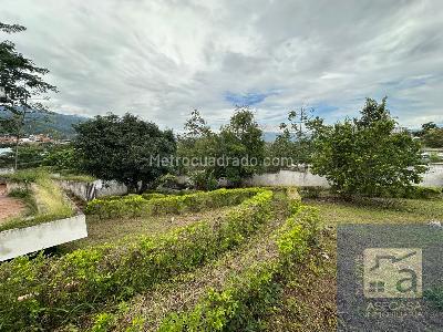 Casa de 5 alcobas en venta en Lagos Del Cacique, Bucaramanga, 350 m² · foto 4 de 20
