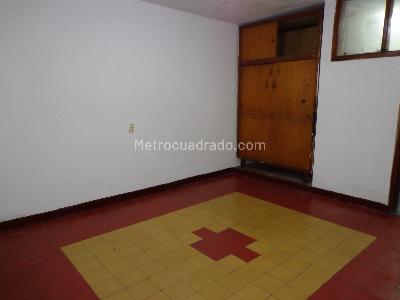 Casa de 5 alcobas en venta en Mutualidad, Bucaramanga, 400 m² · foto 11 de 20