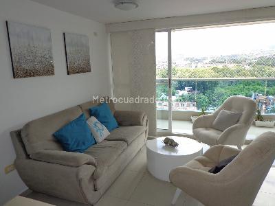 Apartamento de 3 alcobas en venta en Calle 200, Floridablanca, 94 m² · foto 2 de 20