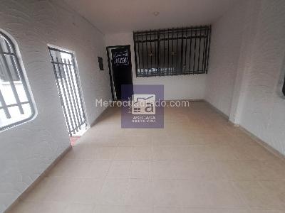 Casa de 5 alcobas en arriendo en Los Rosales, Floridablanca, 137 m² · foto 2 de 20