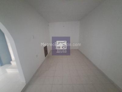 Casa de 5 alcobas en arriendo en Los Rosales, Floridablanca, 137 m² · foto 5 de 20
