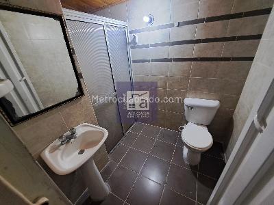 Casa de 5 alcobas en arriendo en Los Rosales, Floridablanca, 137 m² · foto 17 de 20
