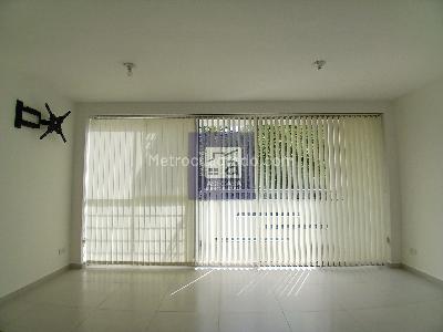 Apartamento en arriendo en Casco Antiguo, Floridablanca · foto 3 de 16