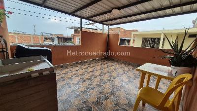 Casa de 5 alcobas en venta en Ciudadela Floralia, Cali, 120 m² · foto 2 de 14