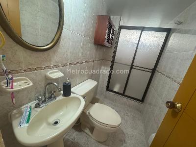 Apartamento de 3 alcobas en venta en Centenario, Cali, 130 m² · foto 10 de 19
