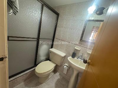 Apartamento de 3 alcobas en venta en Centenario, Cali, 130 m² · foto 9 de 19