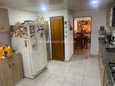 Casa de 3 alcobas en venta en La Merced, Cali, 200 m² · foto 12 de 19