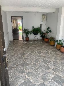 Casa de 3 alcobas en venta en La Merced, Cali, 200 m² · foto 5 de 19