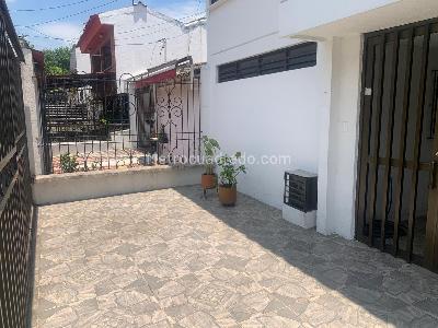 Casa de 3 alcobas en venta en La Merced, Cali, 200 m² · foto 2 de 19