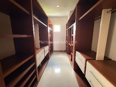 Casa de 5 alcobas en venta en Ciudad Jardin, Cali, 340 m² · foto 16 de 20
