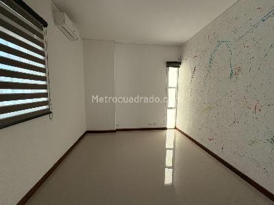 Casa de 5 alcobas en venta en Ciudad Jardin, Cali, 340 m² · foto 17 de 20