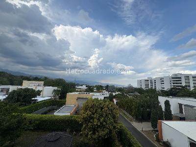 Casa de 5 alcobas en venta en Ciudad Jardin, Cali, 340 m² · foto 2 de 20