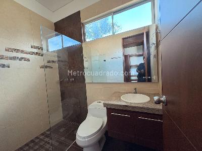 Casa de 5 alcobas en venta en Ciudad Jardin, Cali, 340 m² · foto 12 de 20